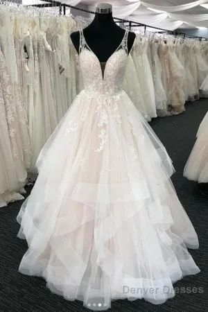 Luxurious Long A-line Princess Tulle Lace Backless Wedding Dress